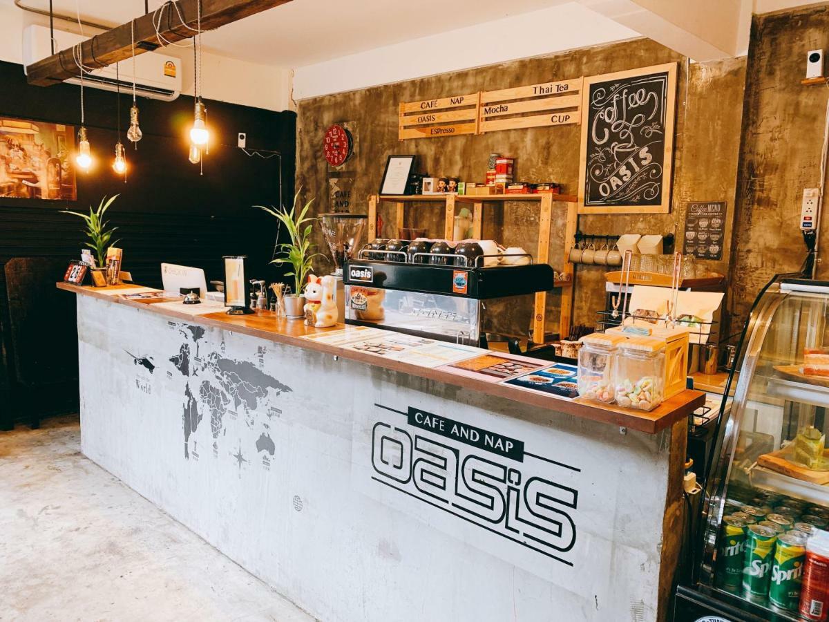 Хостел Oasis Cafe And Nap Бангкок Екстер'єр фото