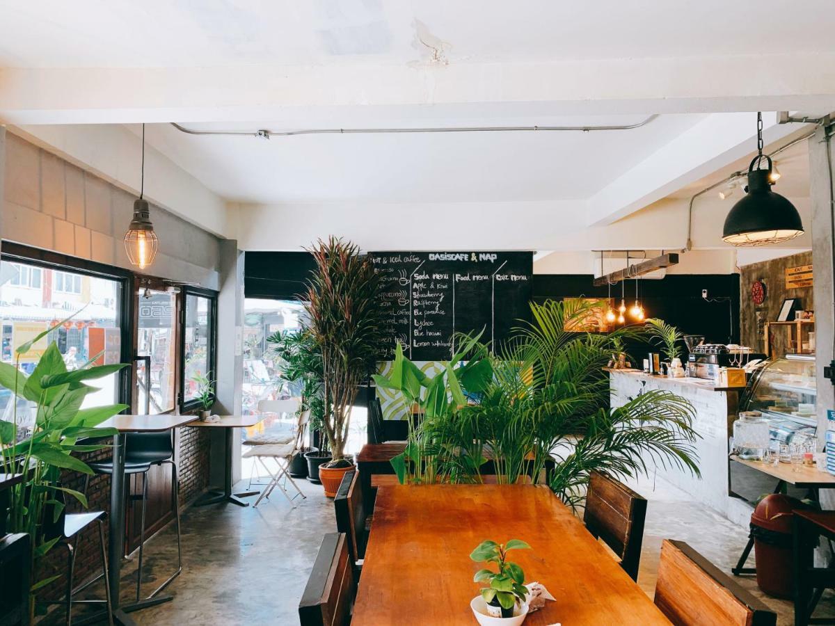 Хостел Oasis Cafe And Nap Бангкок Екстер'єр фото