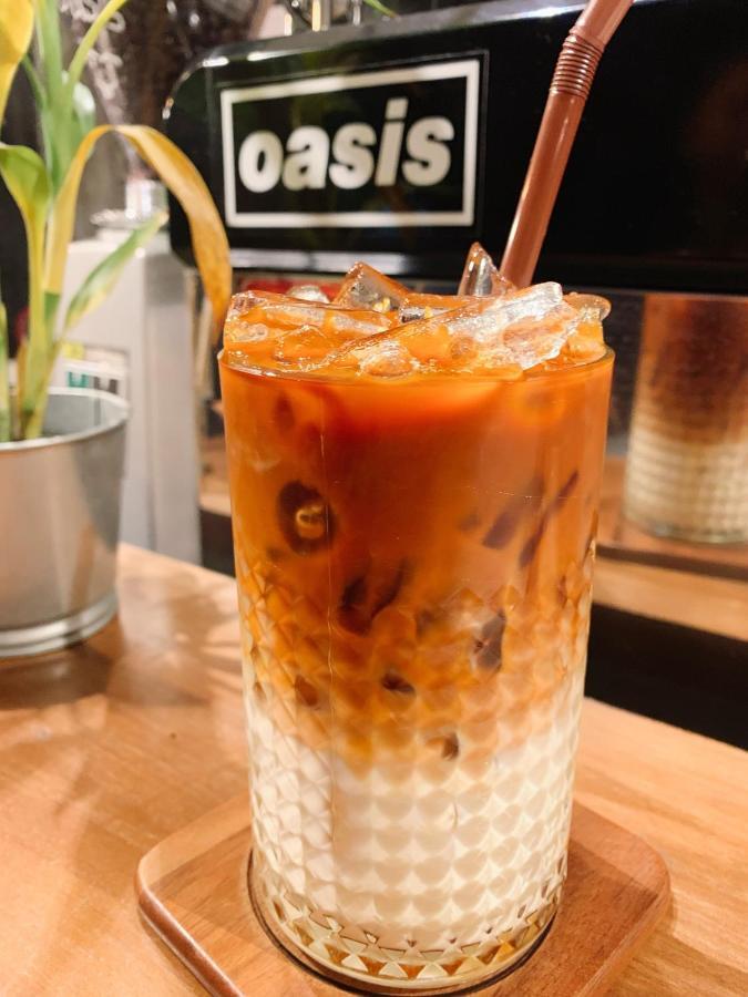 Хостел Oasis Cafe And Nap Бангкок Екстер'єр фото